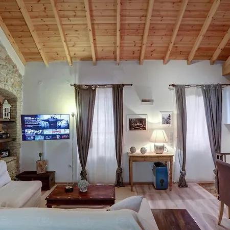 Luminous 2bd Stone In The Alleys Of Corfu Town * Corfu (city)