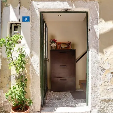 Luminous 2bd Stone In The Alleys Of Corfu Town *